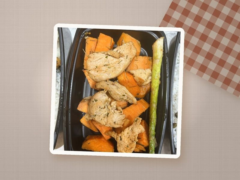 Marmita de frango com batata-doce